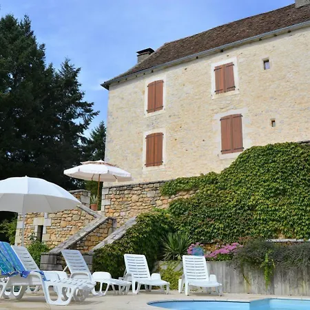 Aymare 12 Personnes Semesterbostad