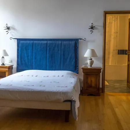 Aymare 12 Personnes Semesterbostad